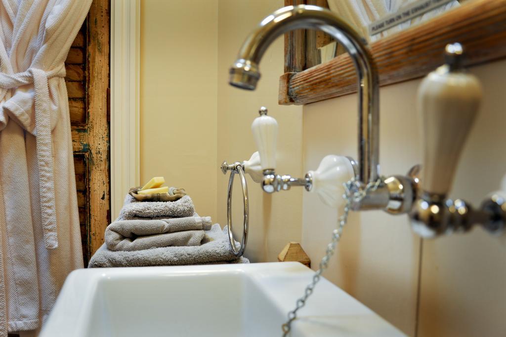 Athelney Cottage Bed And Breakfast Adelaide Esterno foto